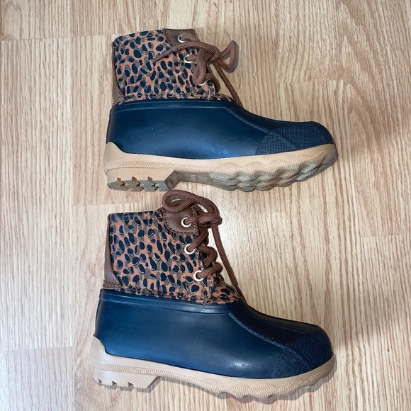Girls Sperry Black and Brown Cheetah Print Port Duck Boot Size 9 - Picture 4 of 8